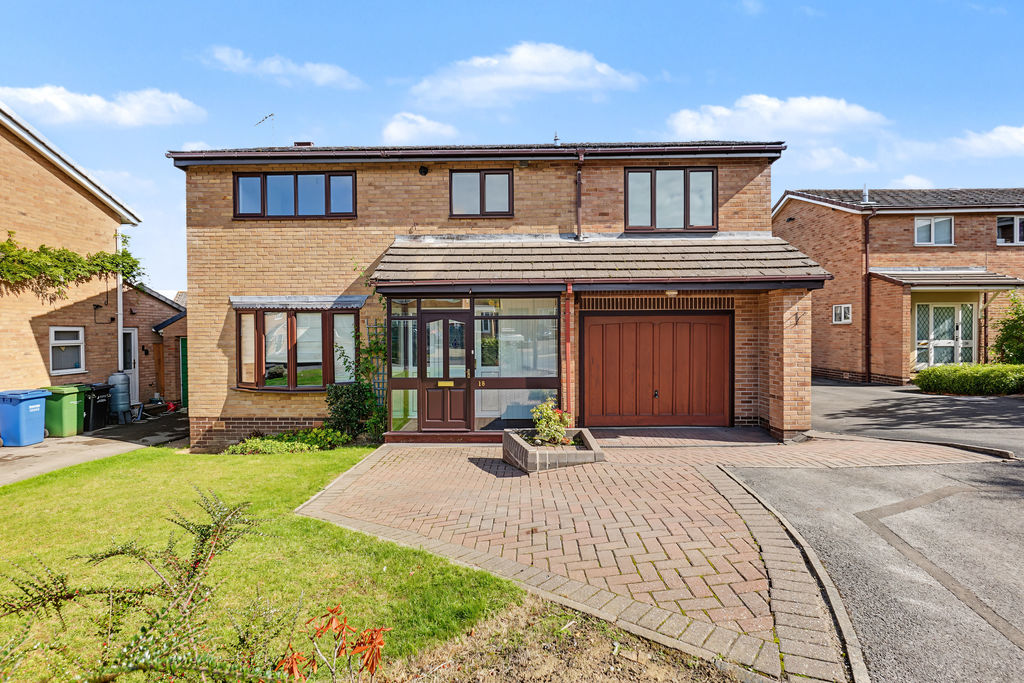 Caernarvon Close Walton